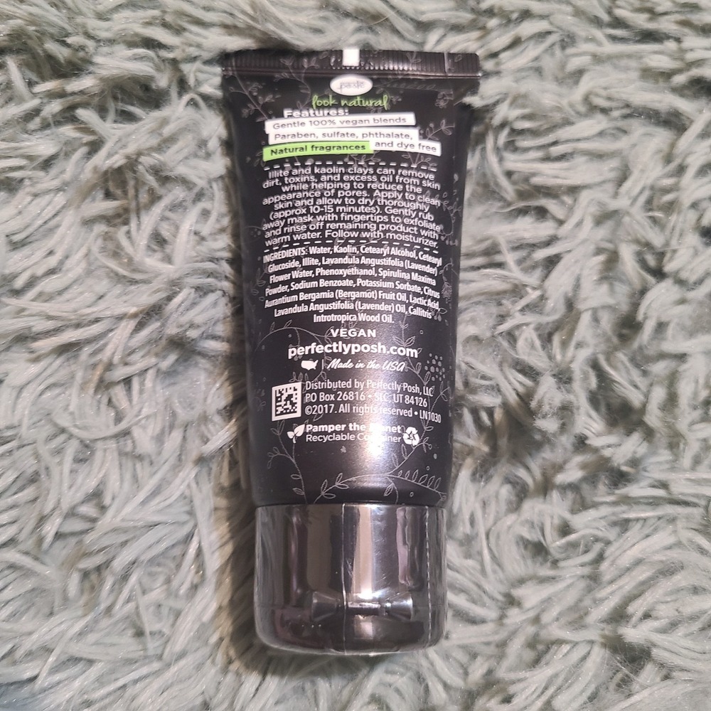 Perfectly Posh PORE CHORES Pore Treatment Face Mask 2oz NEW‎ Vegan - Picture 2 of 4